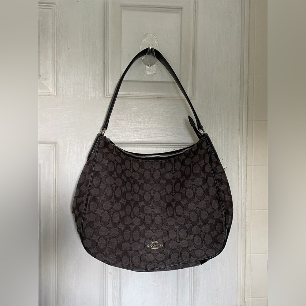 Coach Signature Black Shoulder Bag Great Condition